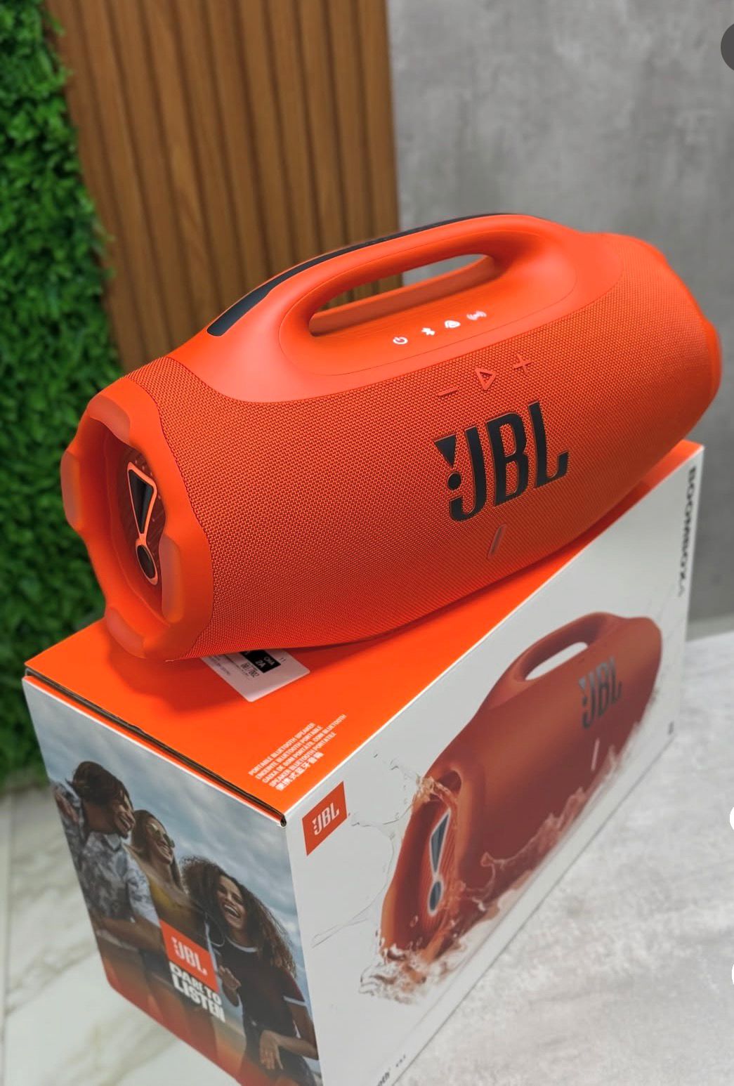 Caixa de som JBL Boombox laranja